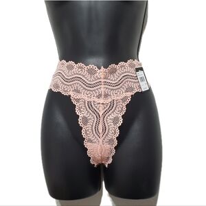 2/$15 Flora Frederick's of Hollywood Peach All-over Lace Thong Size 1X